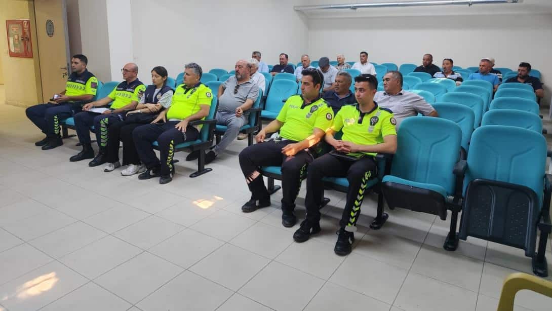 2025-2026 Eğitim Öğretim Yılı Taşımalı Eğitim Uygulaması Sene Başı Şoförleri Bilgilendirme Toplantısı Gerçekleştirildi 